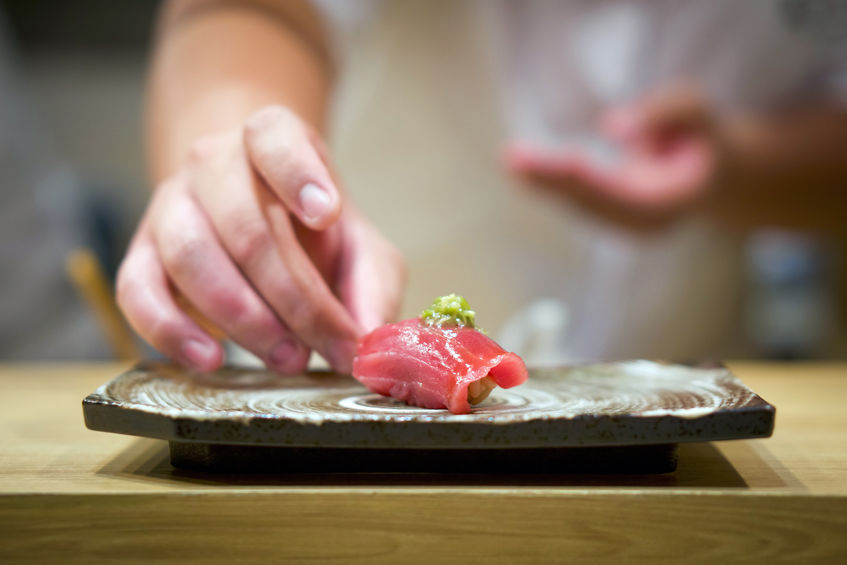 お寿司にケーキ、製パンまで!全てが学べる調理師専門学校の魅力